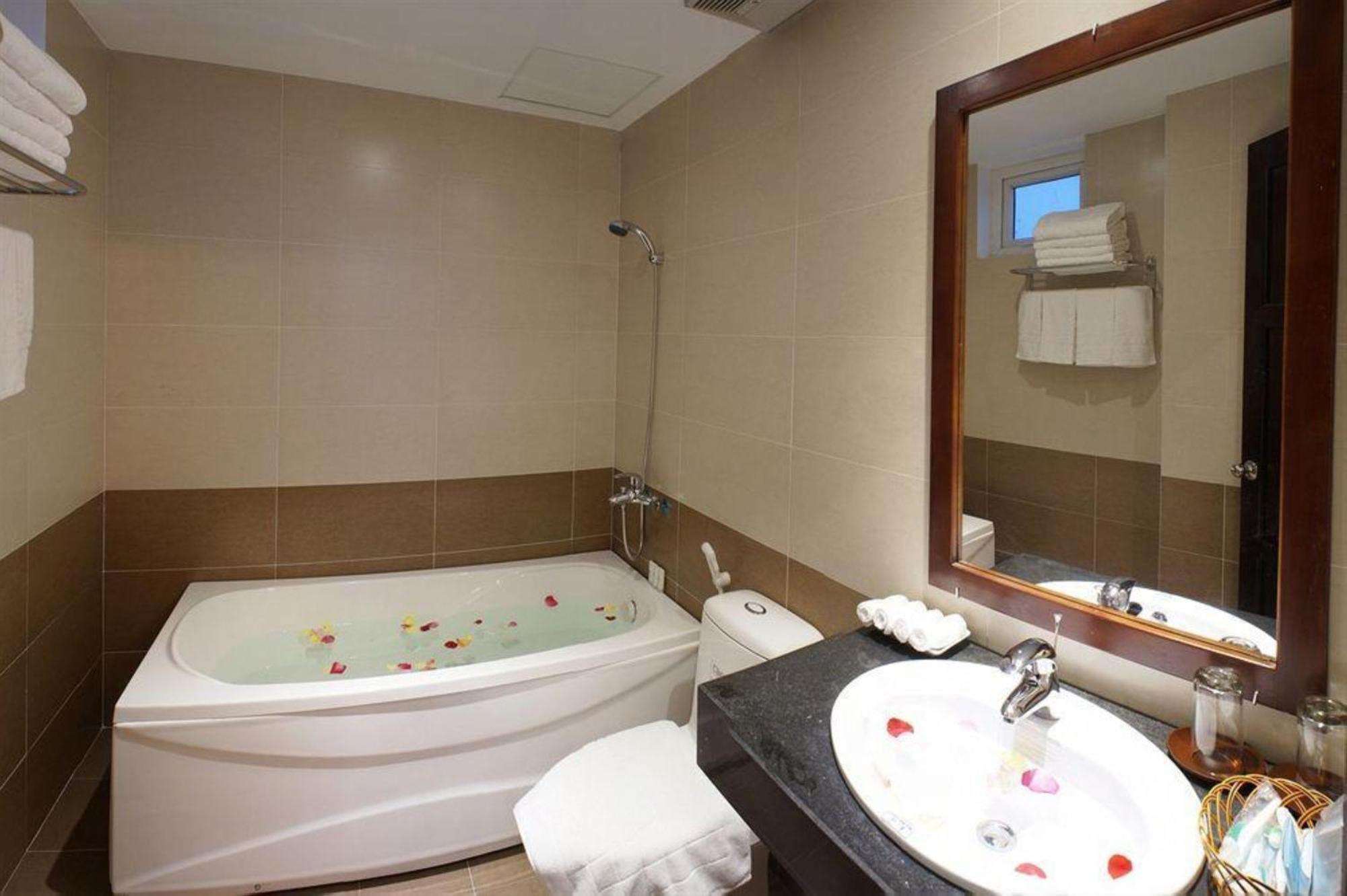 Sunview Beach Hotel Danang Kültér fotó